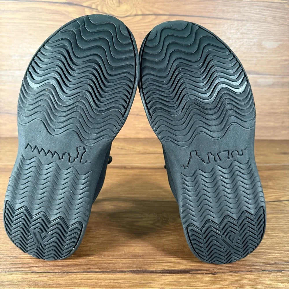 VESSI‎ Everyday Waterproof Sneakers Women’s Size 8 Lace Up Shoes